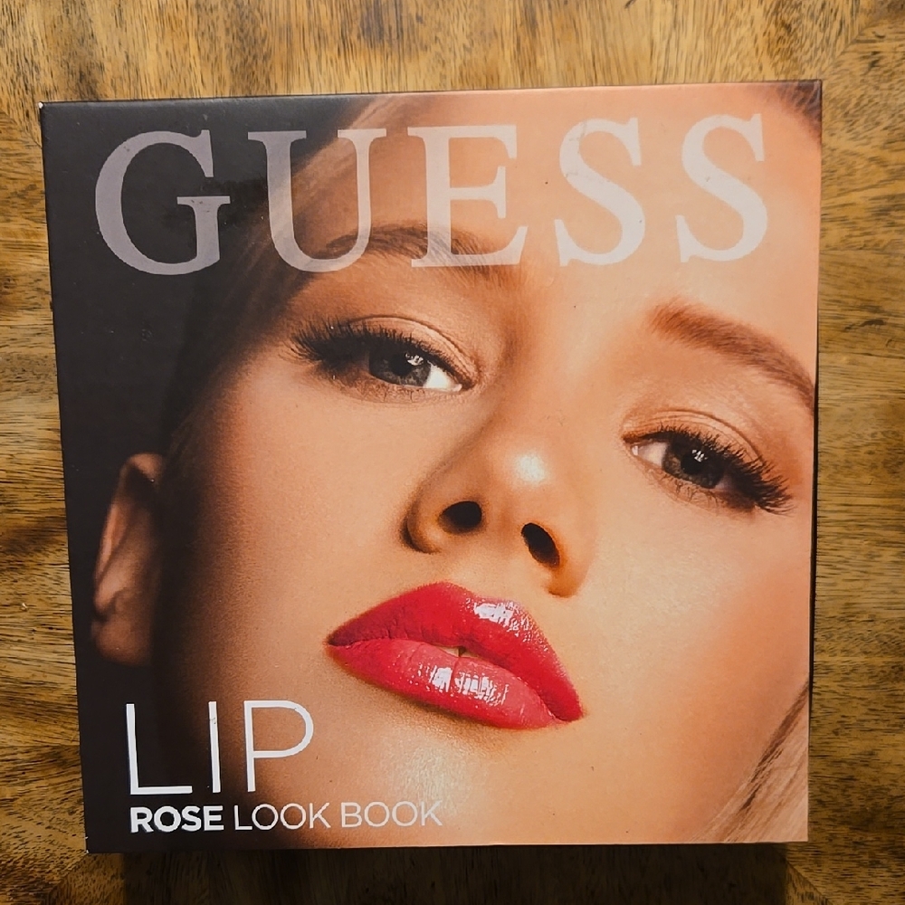 Guess Lip Rose Look Book Lip Color Set